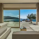 Noema Villa Agiassos