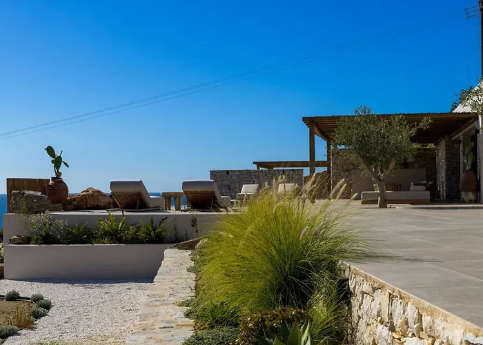 Noema Villa Agiassos