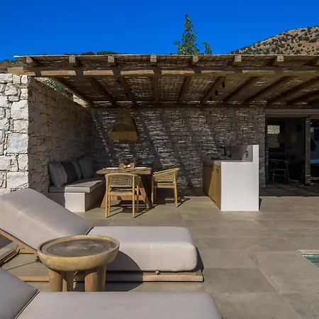 Noema Villa Agiassos